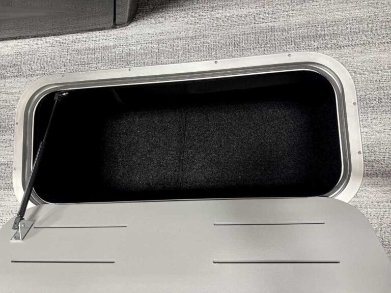 2026 Bennington 22SSR - SPS - Premium - Blackout US-ETWS9540K526 [photo 19]